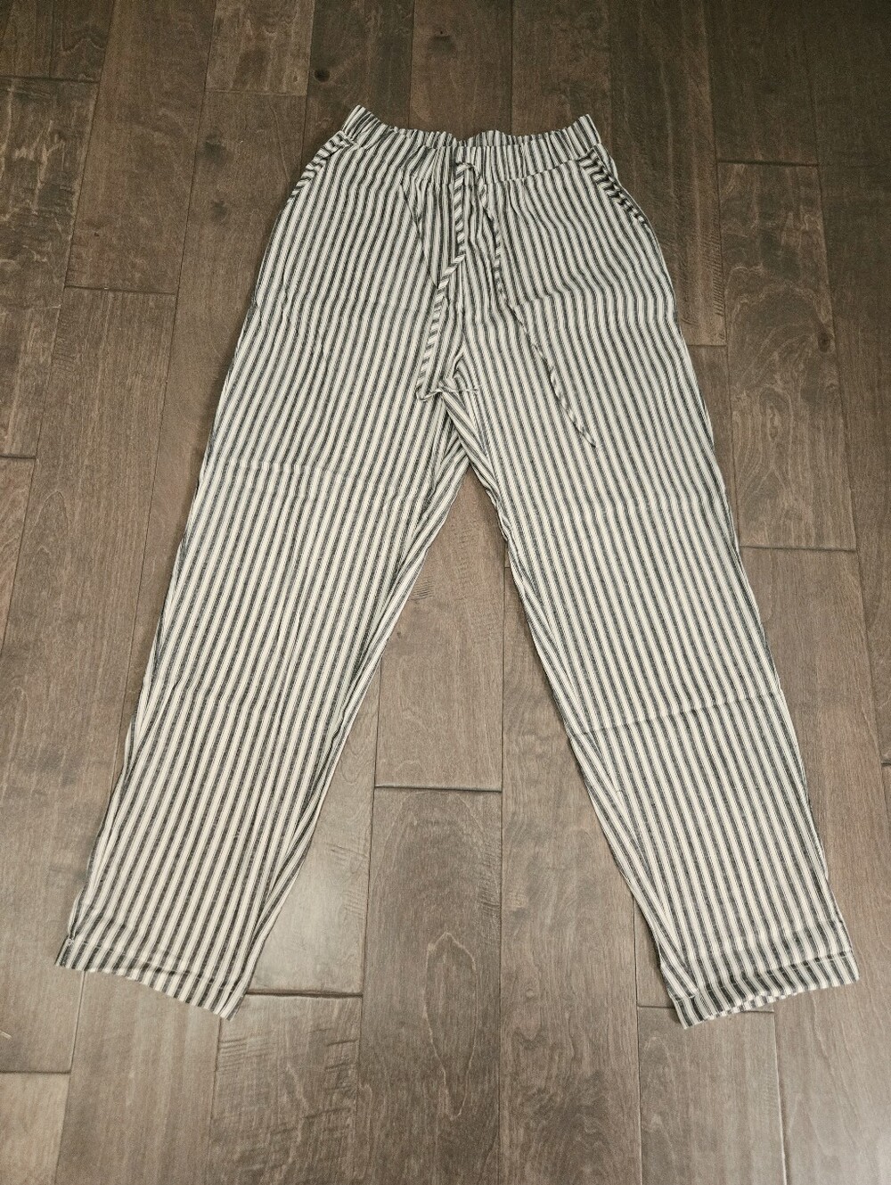 New Womens Size Medium, Striped Blue & Beige Pants, Elastic Waist, Linen Like